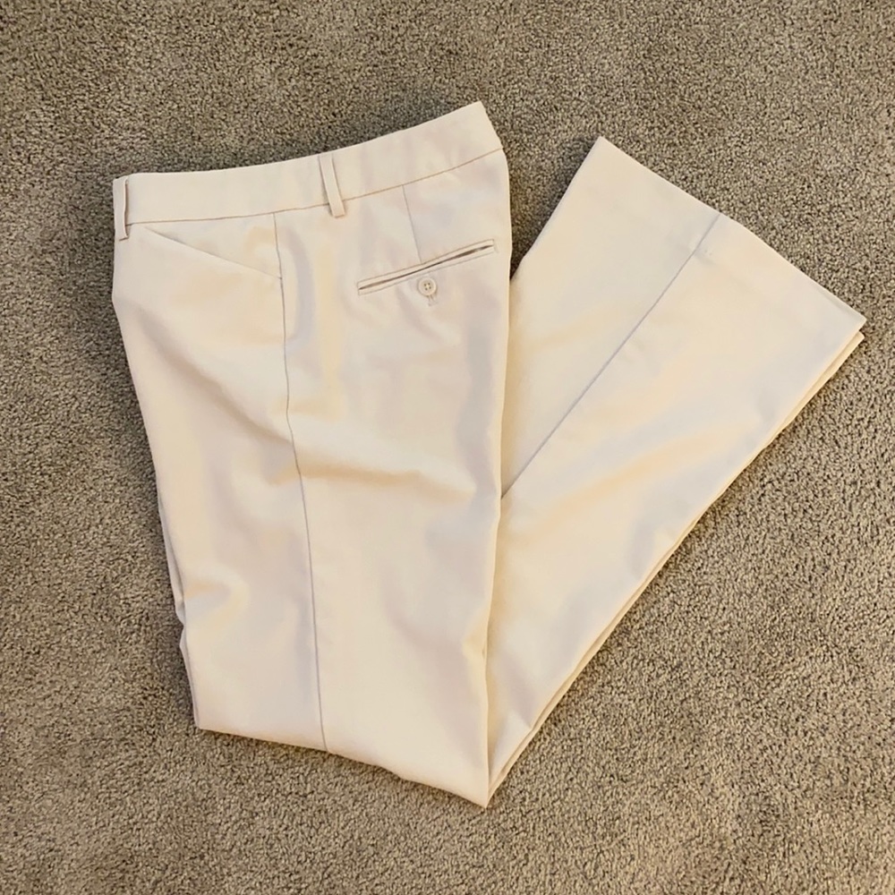 RTO ready! Express Editor Slacks in Ivory and US 4R